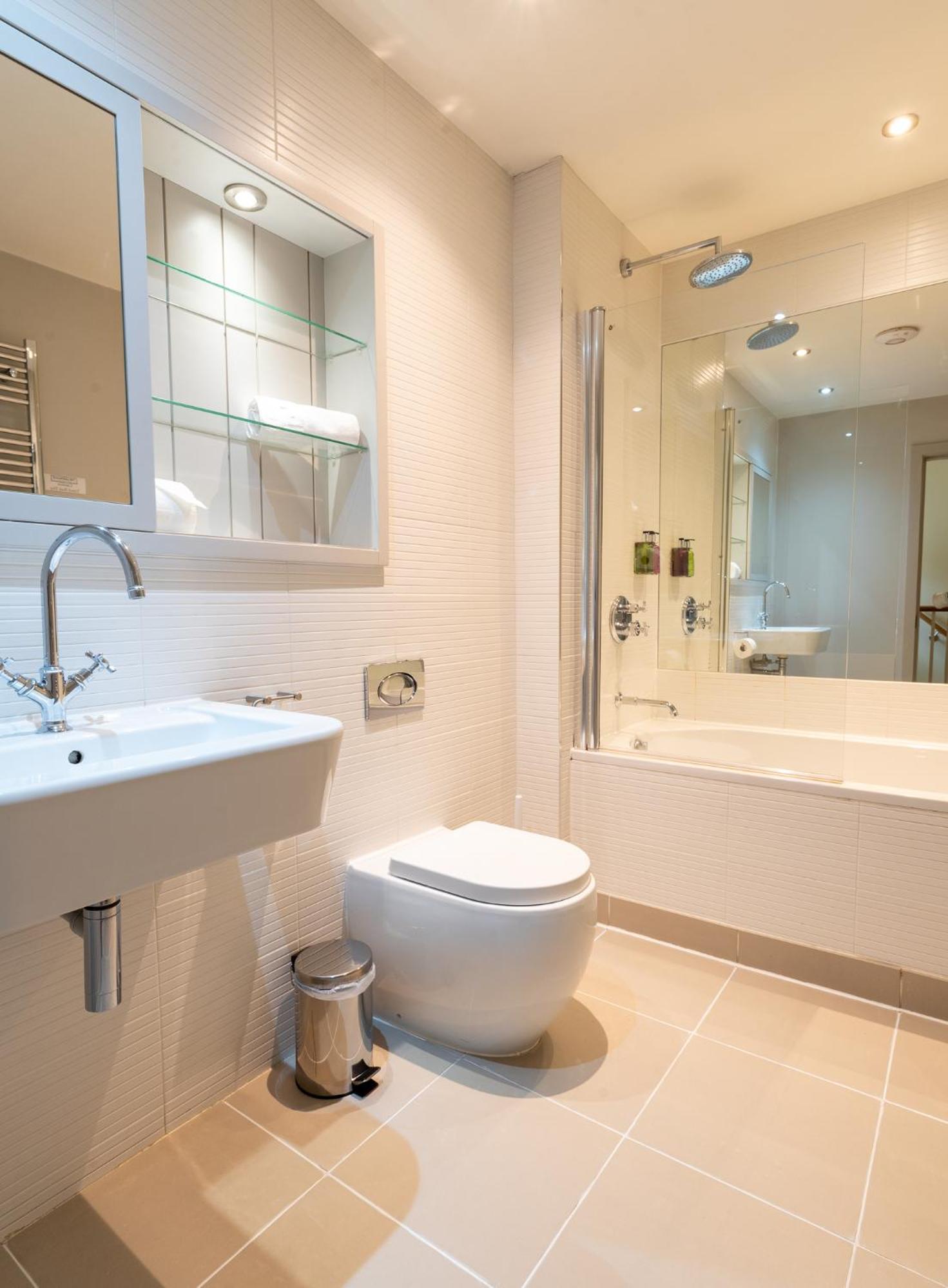 The Lawrance Luxury Aparthotel - York Luaran gambar