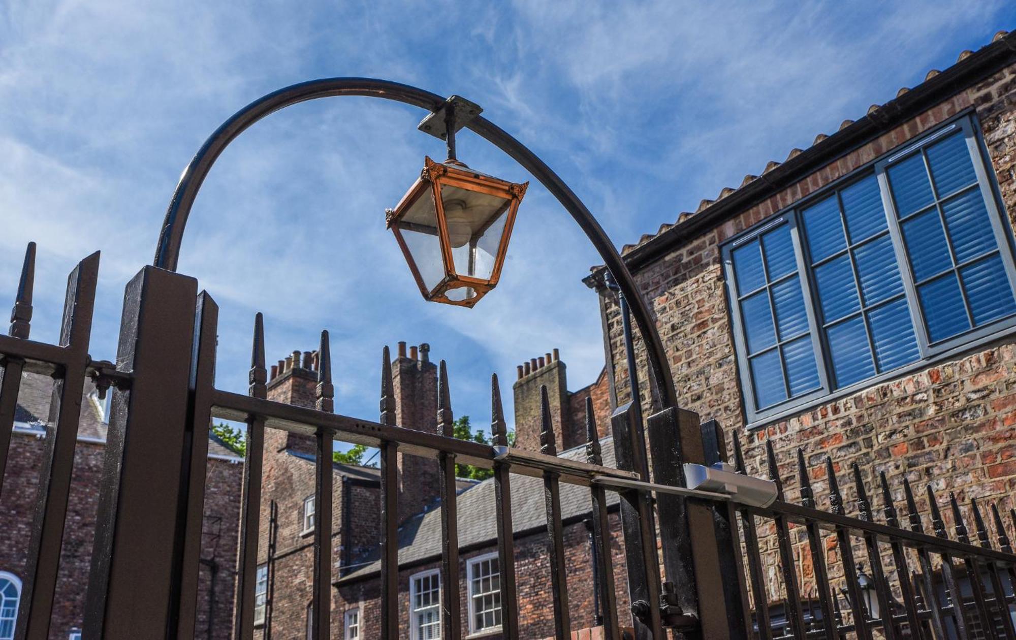 The Lawrance Luxury Aparthotel - York Luaran gambar