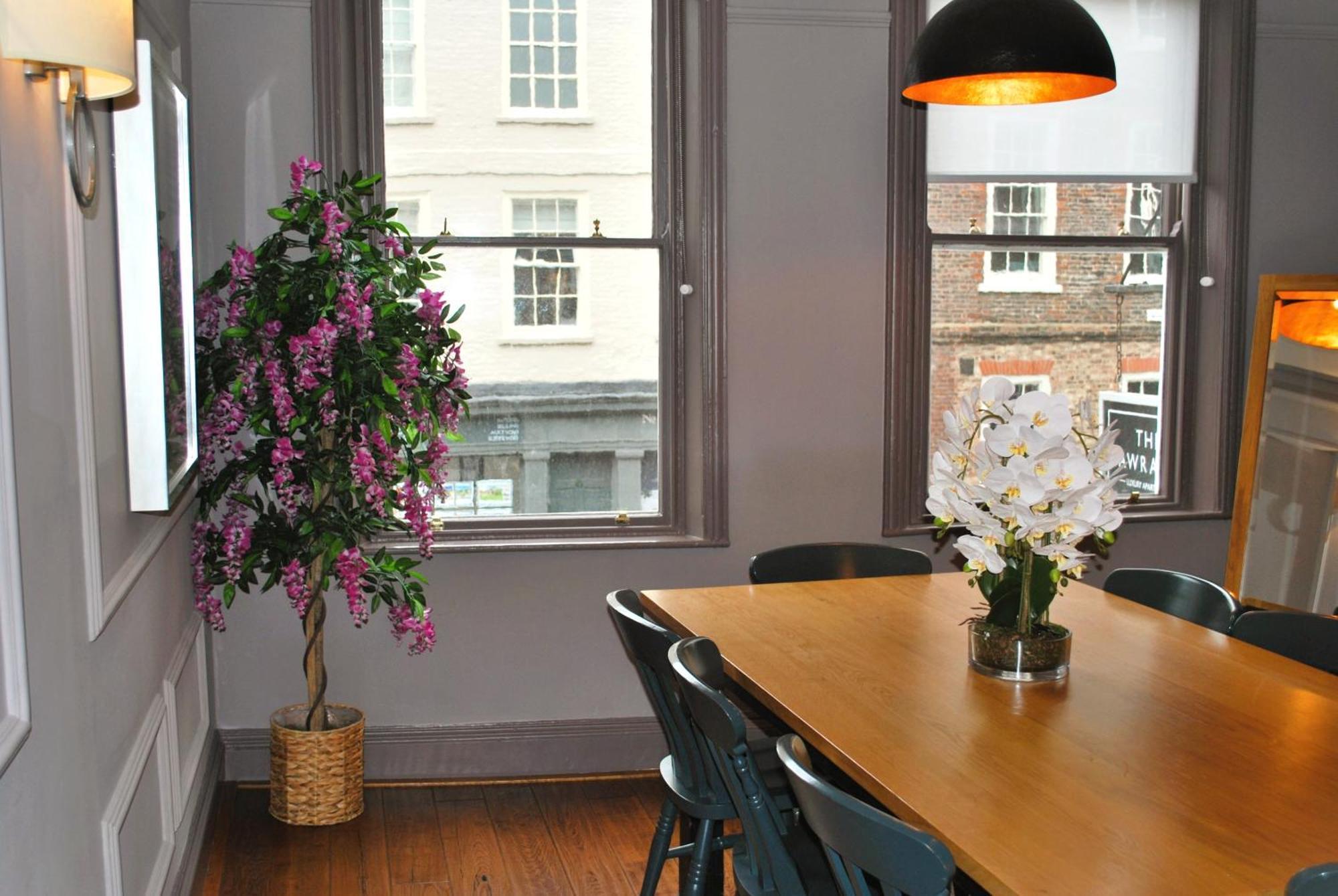 The Lawrance Luxury Aparthotel - York Luaran gambar